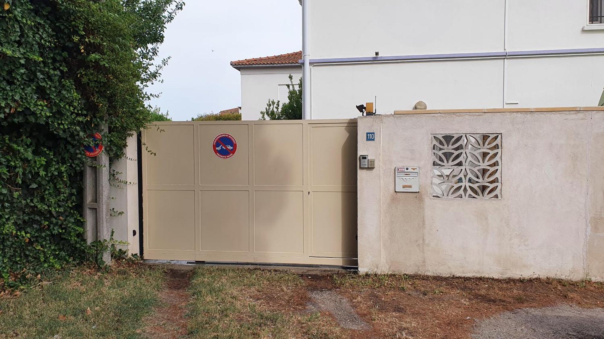 Superbe T2 Avec Jardin, Piscine-Enfant Et Parking Apartamento Arles Exterior foto